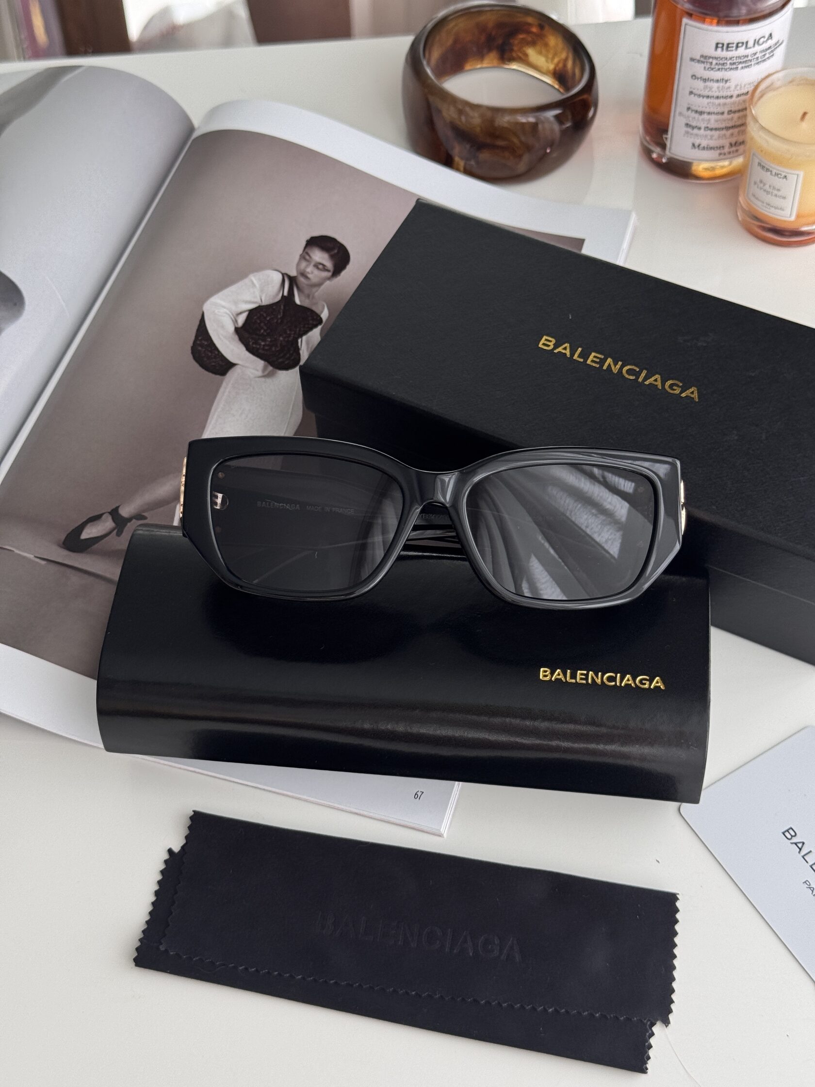 Balenciaga Black/Gold BB0361SK 001 - 3