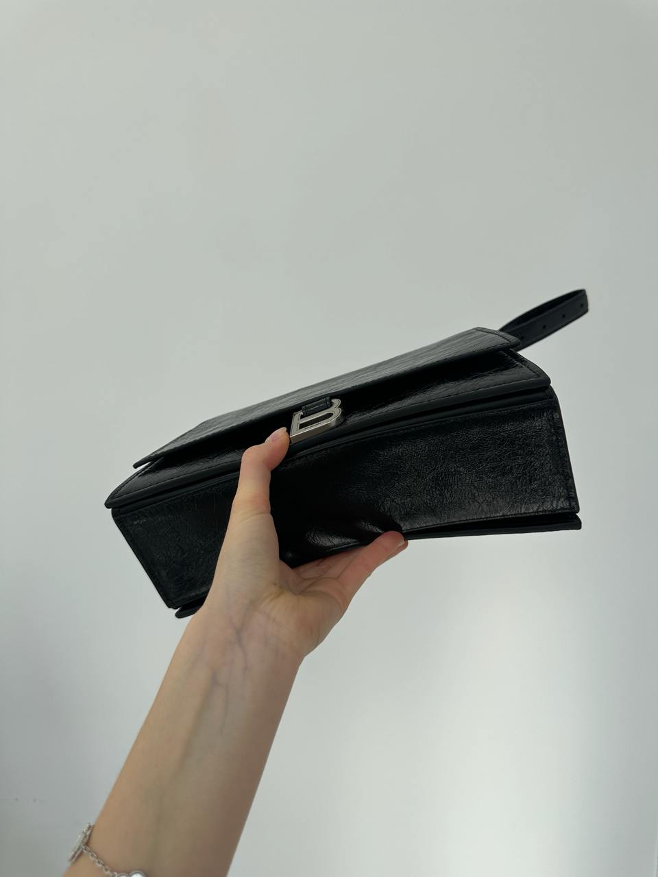 Balenciaga Crush Medium Handbag Crushed Calfskin in Black\Silve - 9