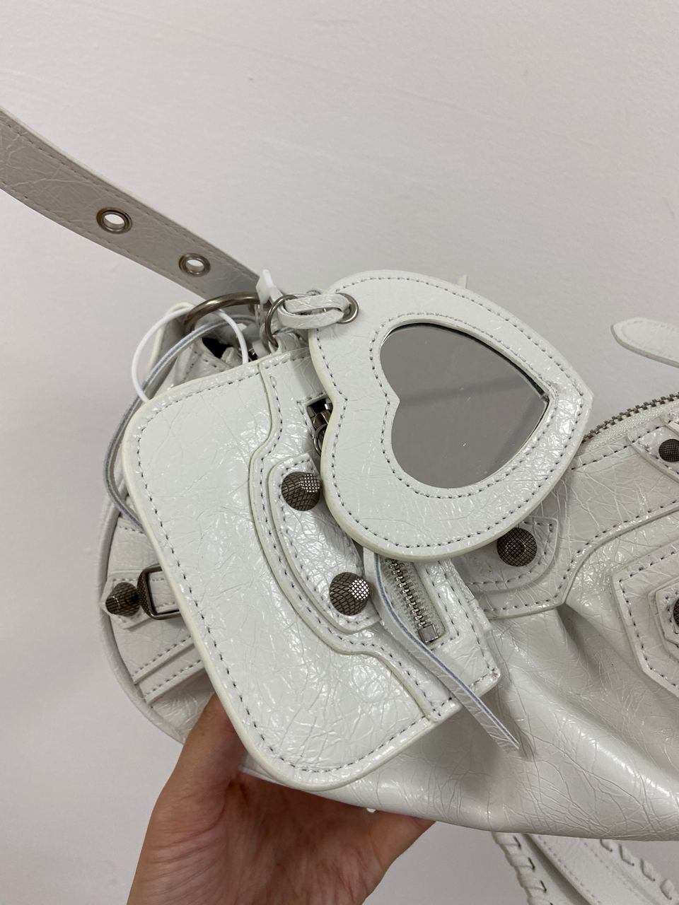 Balenciaga Le Cagole XS Shoulder Bag White - 13