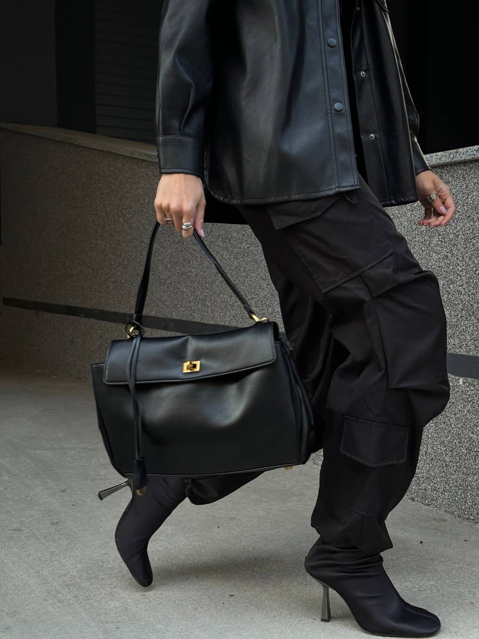 Balenciaga Rodeo Medium Black/Gold - 2