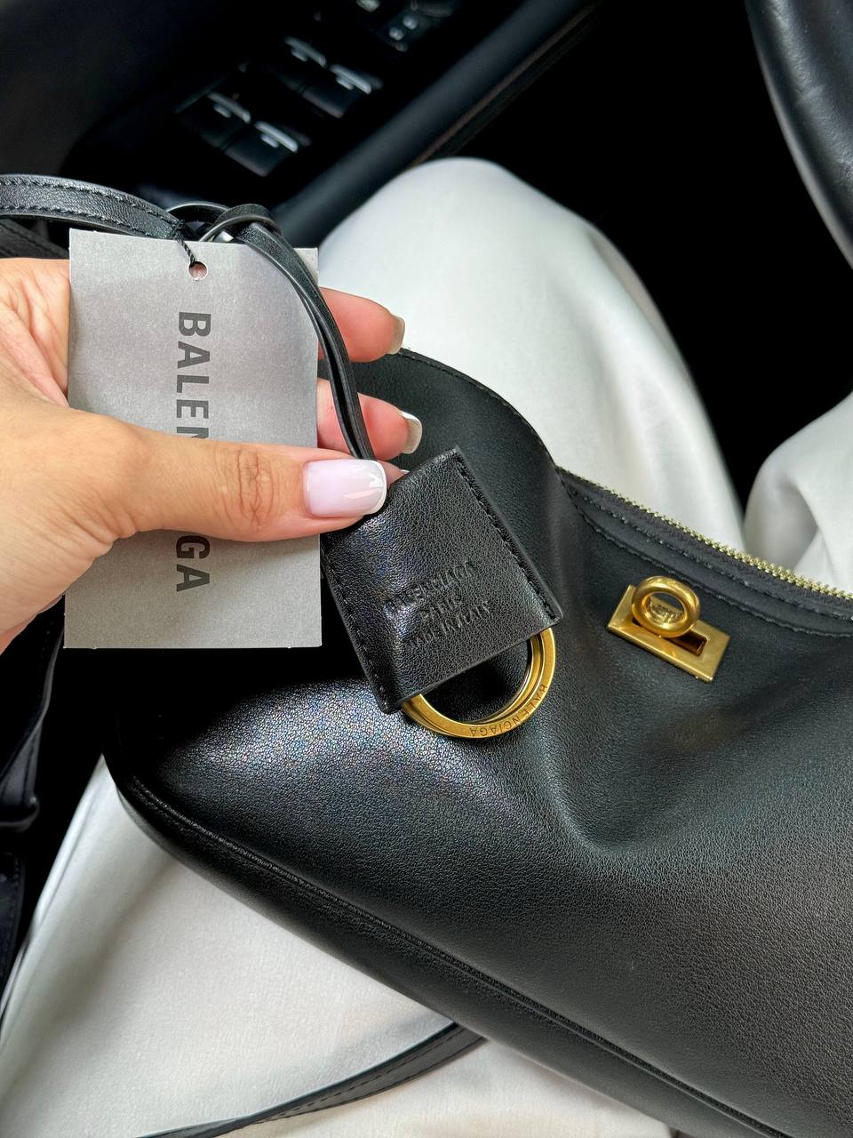 Balenciaga Rodeo Sling Pochette in Black/Gold - 7