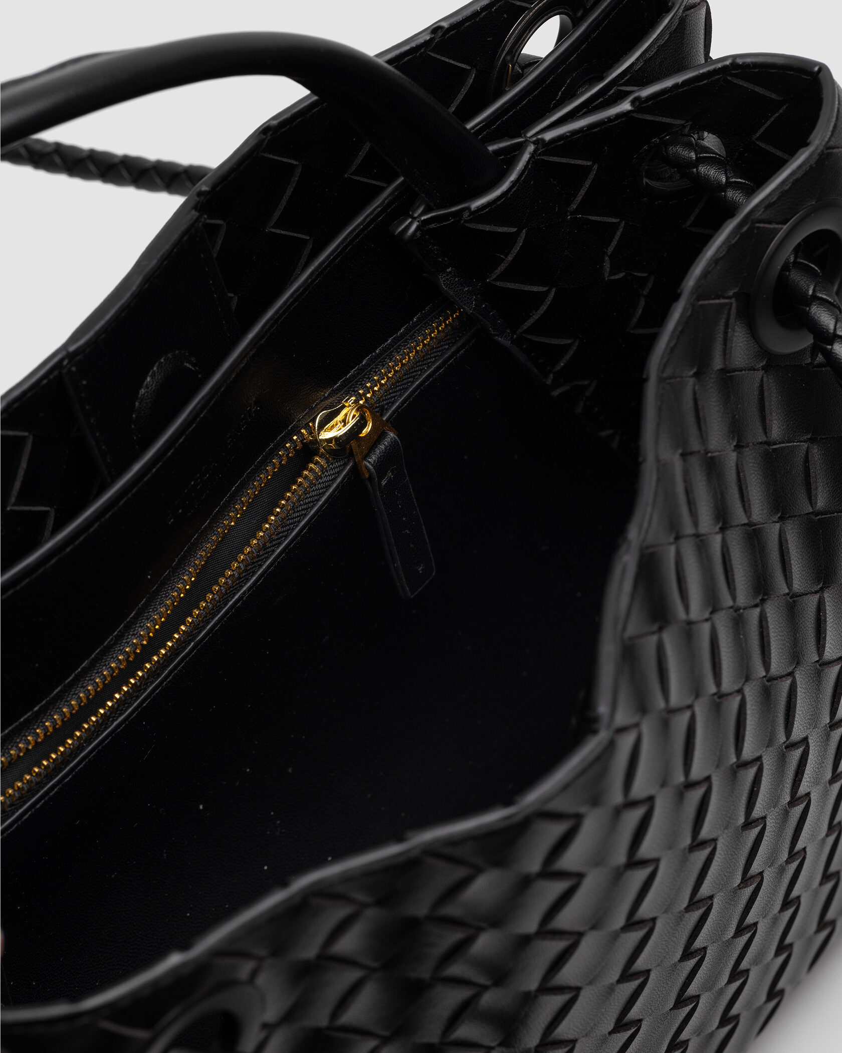 Bottega Veneta Andiamo Bag Black - 12