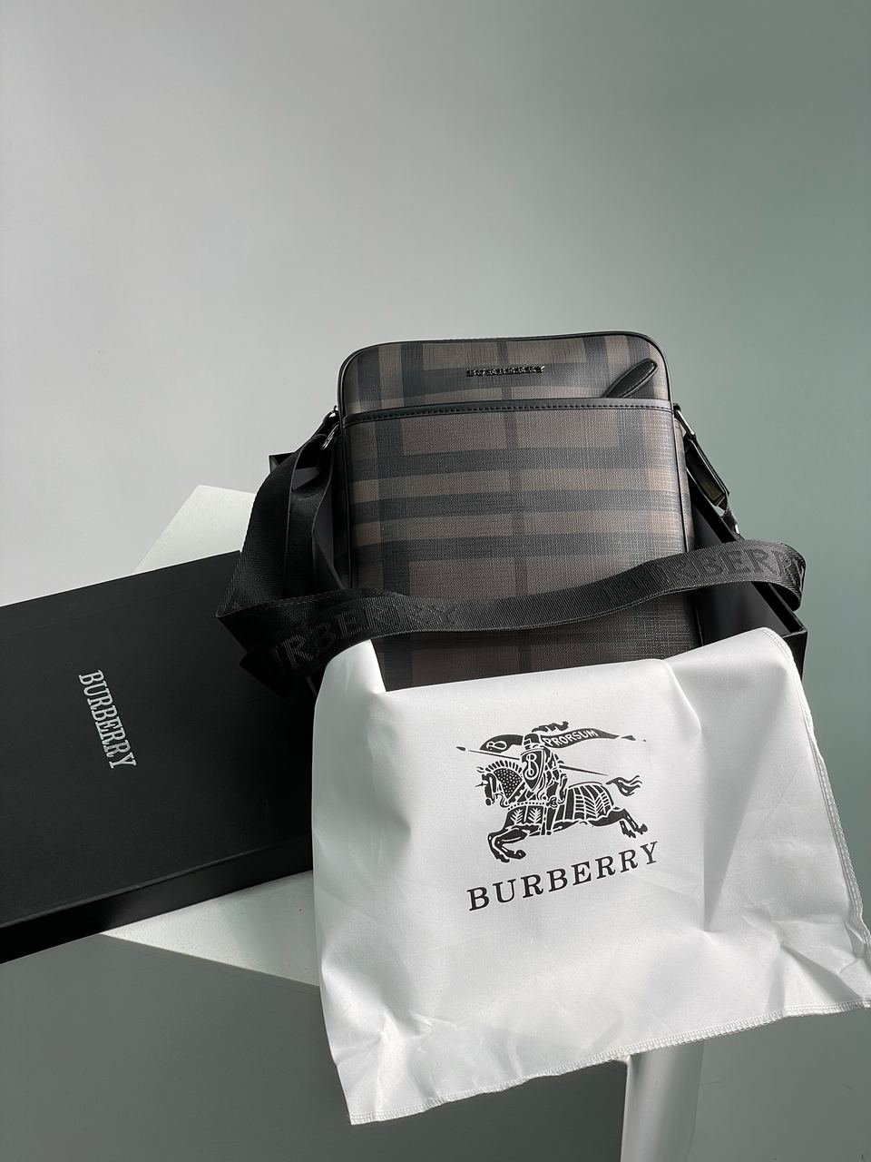 Burberry Large Messenger Bag Men Crossbody Shoulder Bag Brown - 2