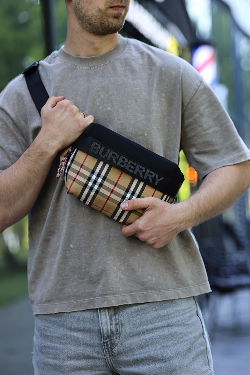 Burberry Men's Sonny Archive Beige Belt Bag - 10