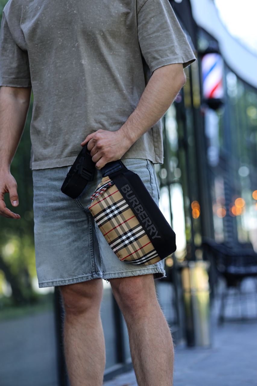 Burberry Men's Sonny Archive Beige Belt Bag - 11