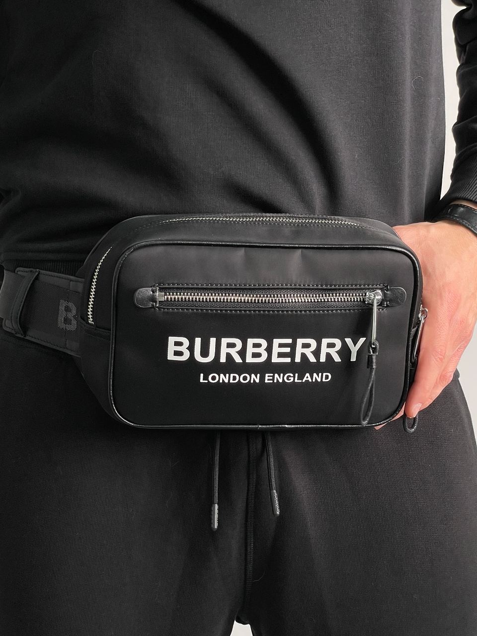 Burberry Paddy Bag in Black - 5