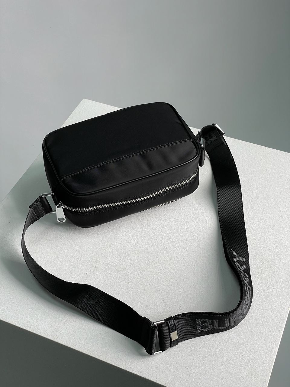 Burberry Paddy Bag in Black - 17