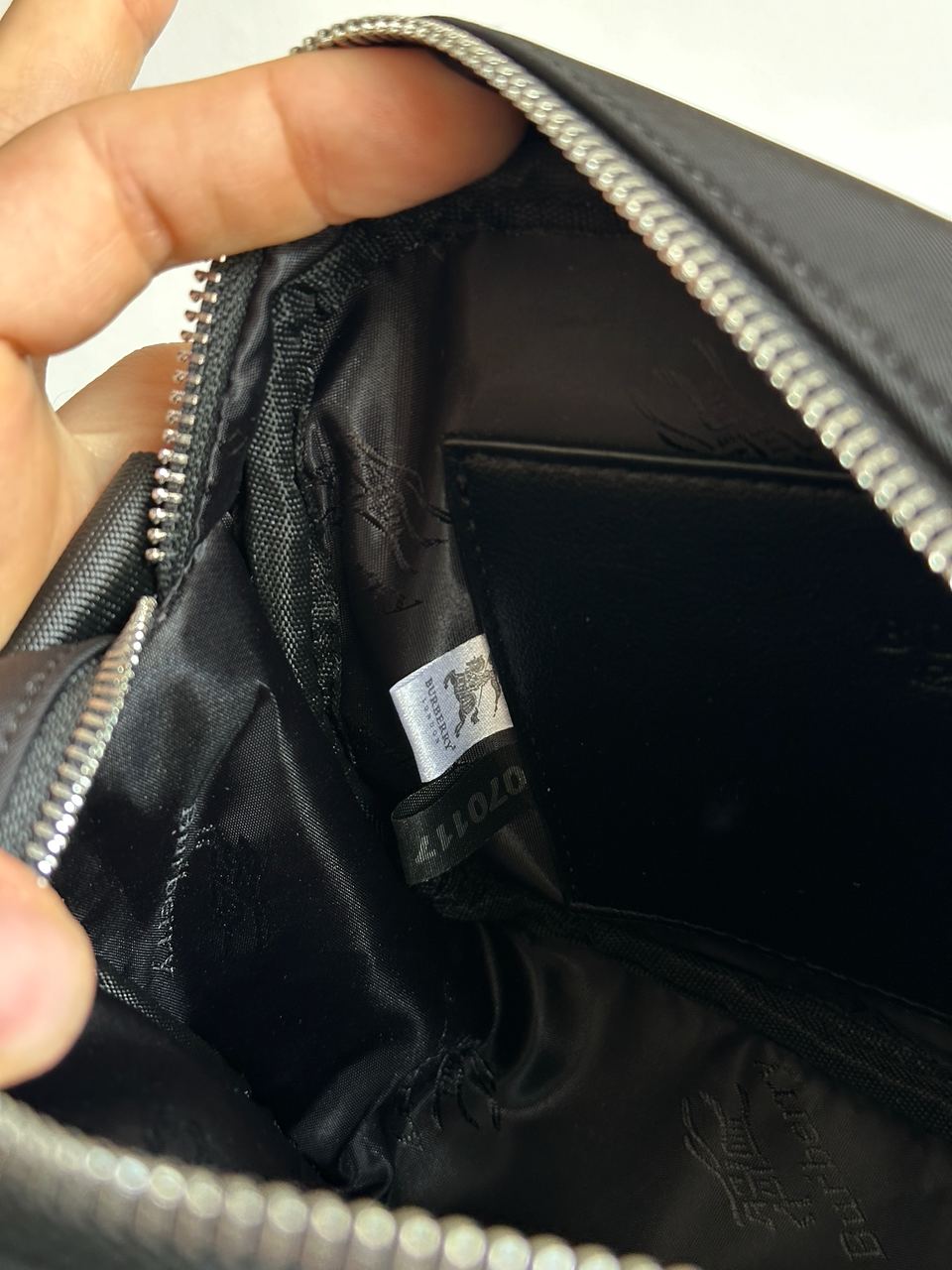 Burberry Paddy Bag in Black - 22