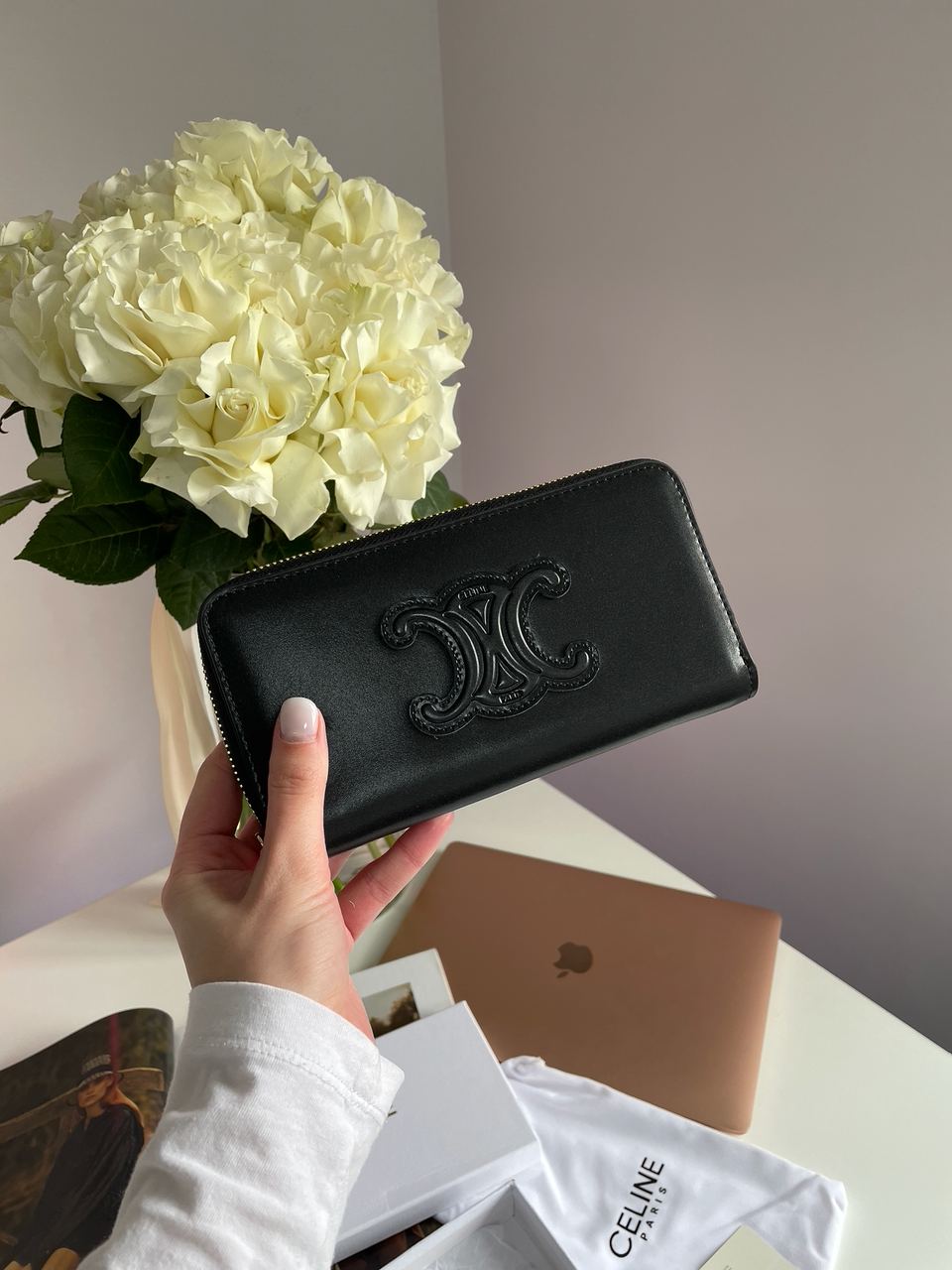 Celine Large Zipped Wallet Cuir Triomphe in Smooth Calfskin Black - 5