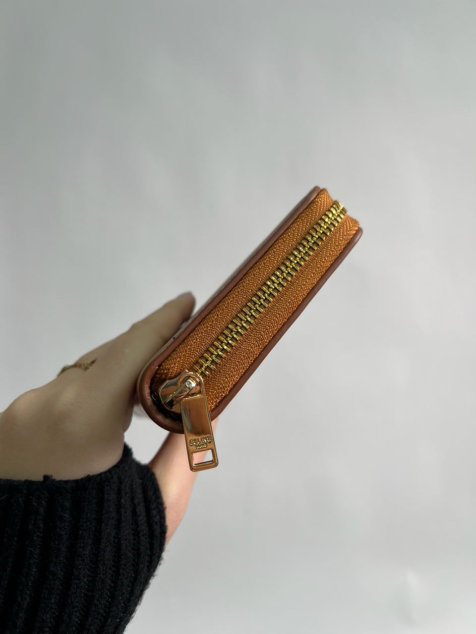 Celine Large Zipped Wallet Cuir Triomphe in Smooth Calfskin Brown - 11