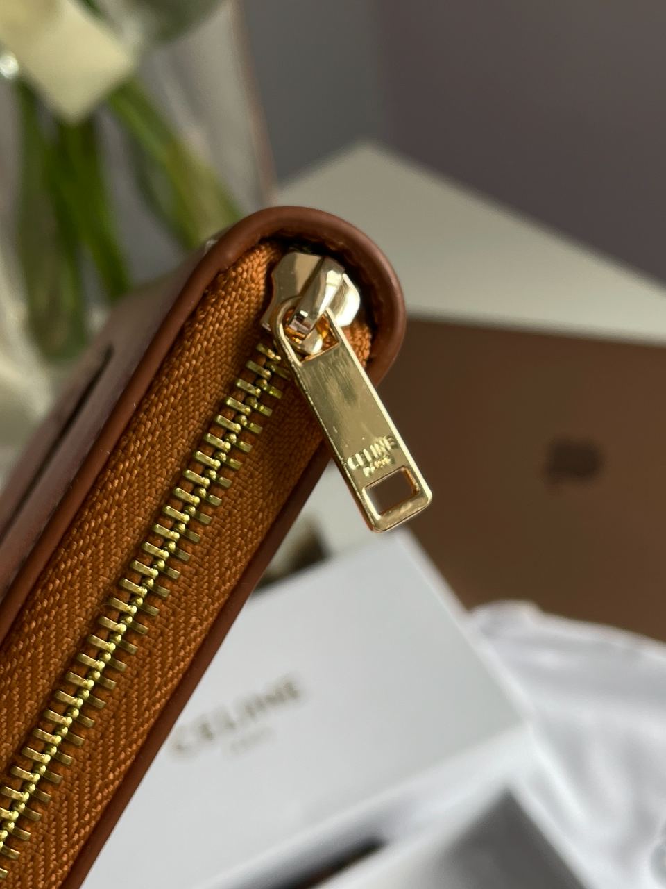 Celine Large Zipped Wallet Cuir Triomphe in Smooth Calfskin Brown - 12