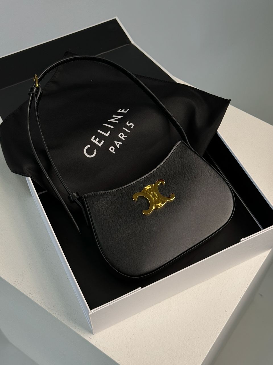 Celine Medium Tilly Bag in Shiny Calfskin Black - 2