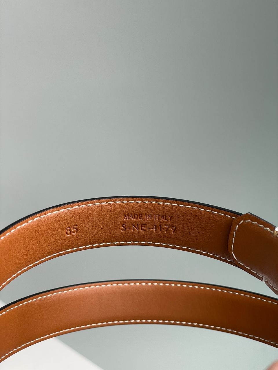 Celine Medium Triomphe Belt In Taurillon Leather Brown - 8