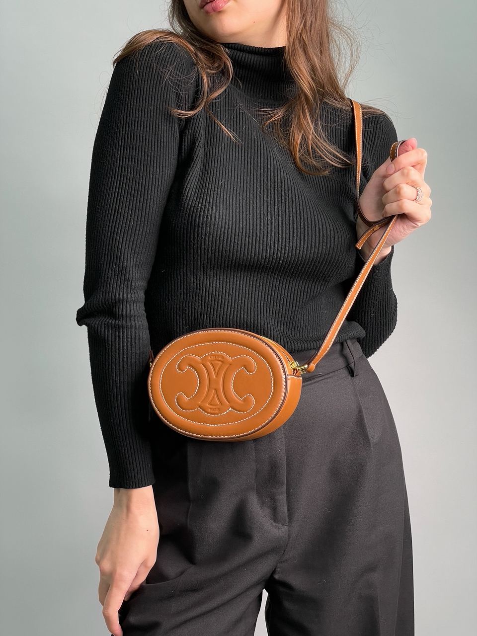 Celine Oval Bag Cuir Triomphe in Smooth Calfskin Tan - 8