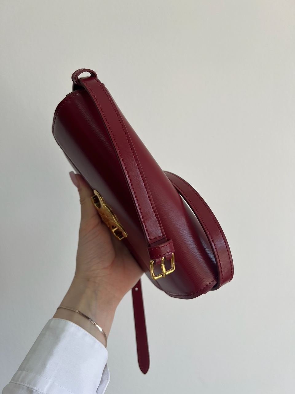 Celine Shoulder Bag Claude In Shiny Calfskin Burgundy - 6