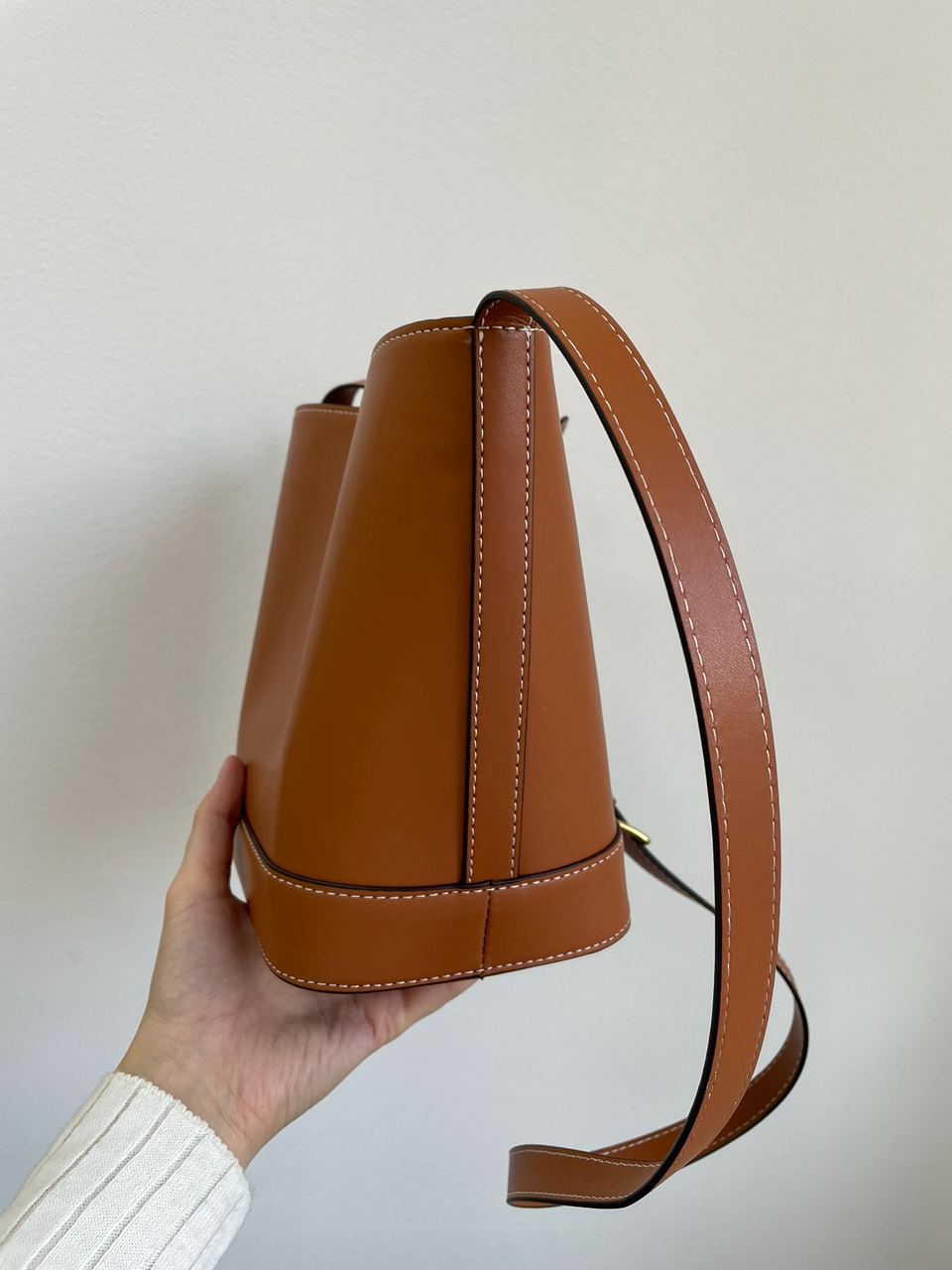 Celine Small Bucket Cuir Triomphe In Smooth Calfskin Tan Brown - 22
