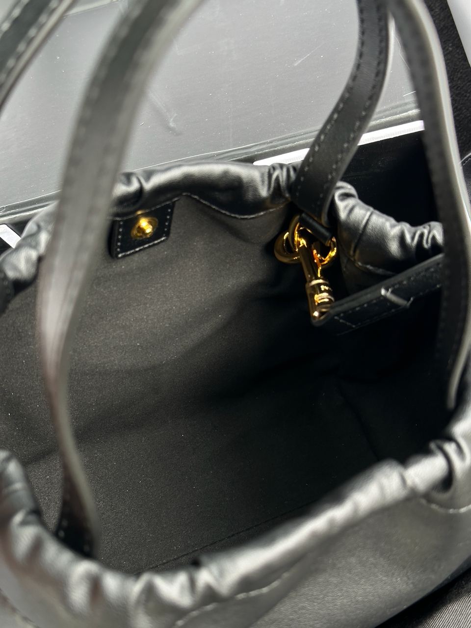 Celine Small Cabas Drawstring Cuir Triomphe In Smooth Calfskin Tan Black - 28