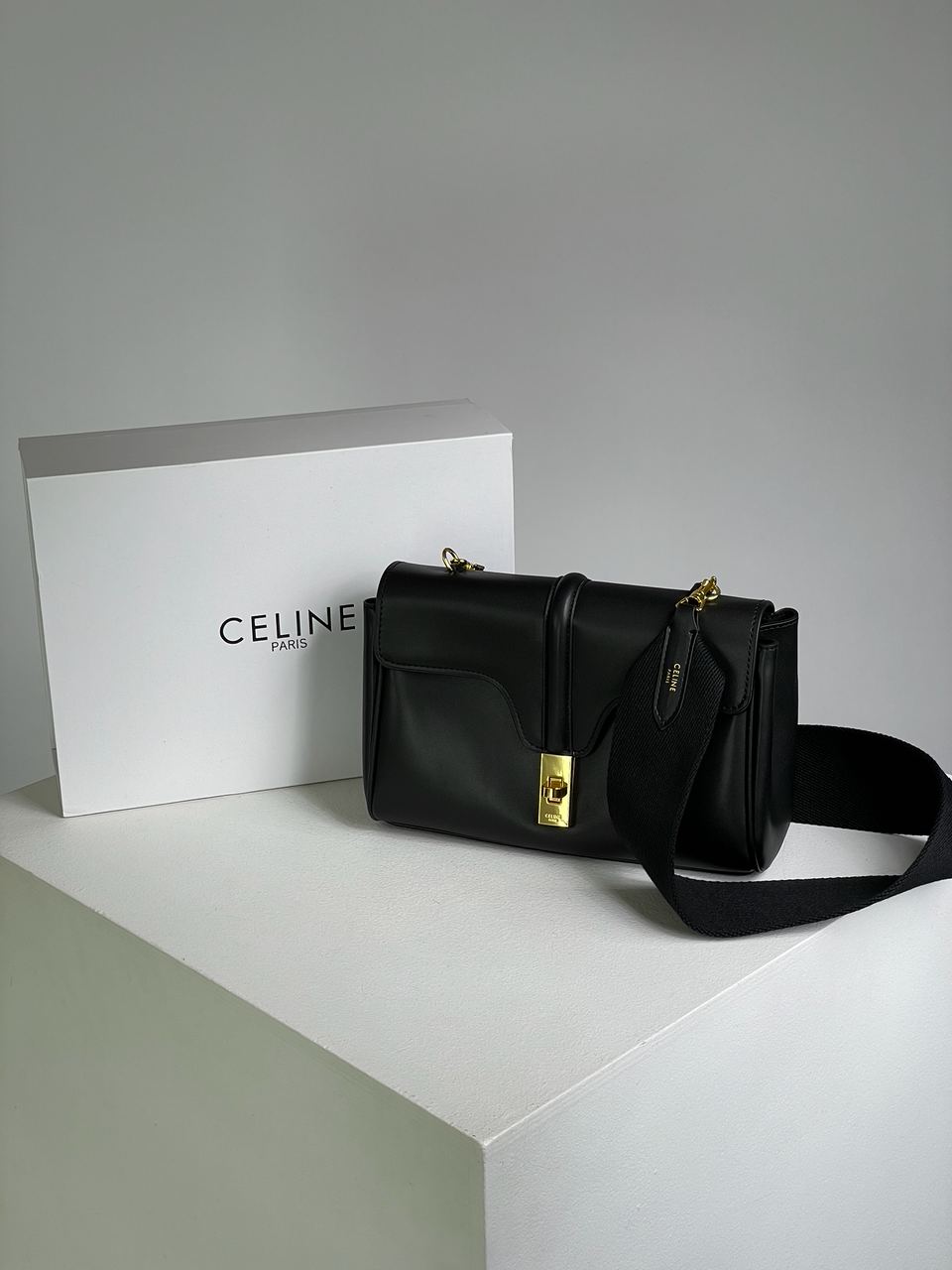 Celine Teen Soft 16 In Smooth Calfskin Tan Black - 3