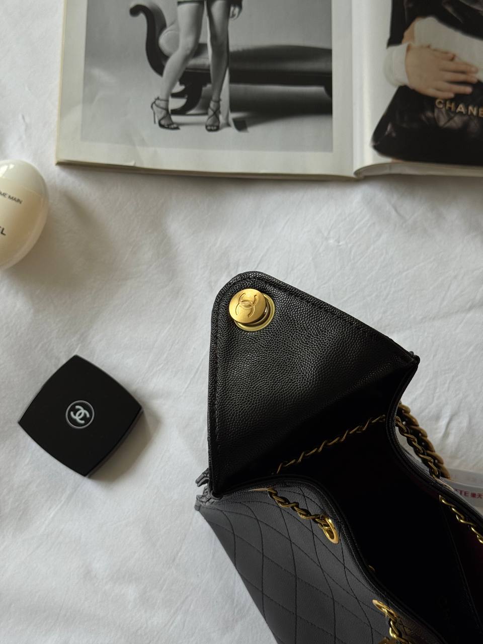 Chanel 25 Handbag in Black With Gold Hardware - 12