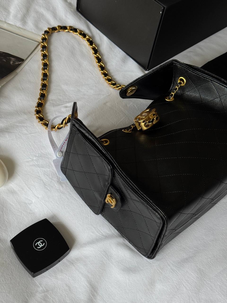 Chanel 25 Handbag in Black With Gold Hardware - 8