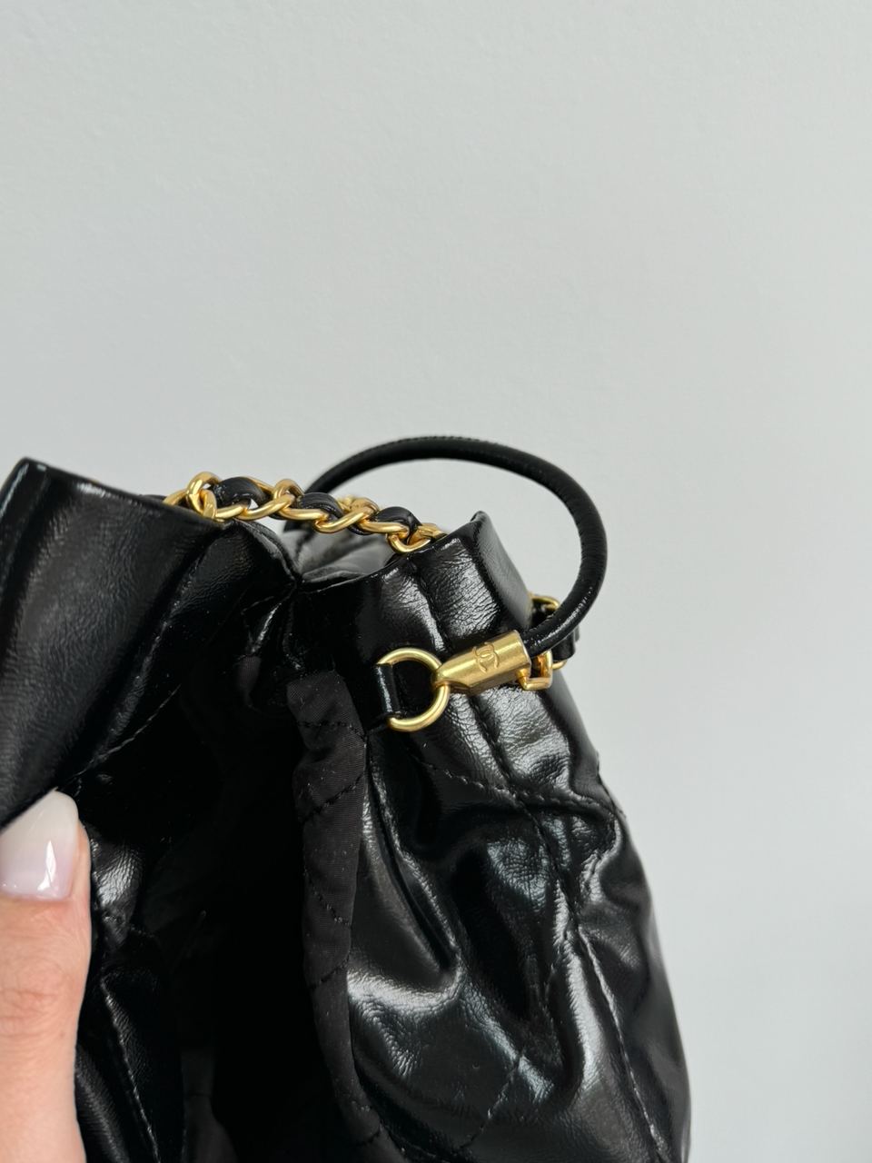 Chanel Black Quilted Calfskin Mini 22 Bag Gold Hardware - 23