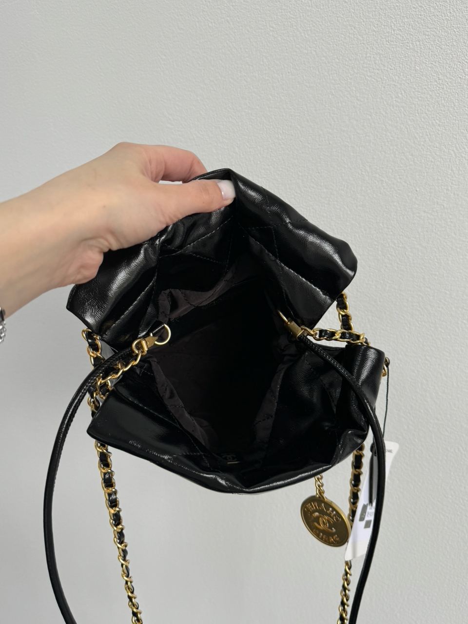 Chanel Black Quilted Calfskin Mini 22 Bag Gold Hardware - 25