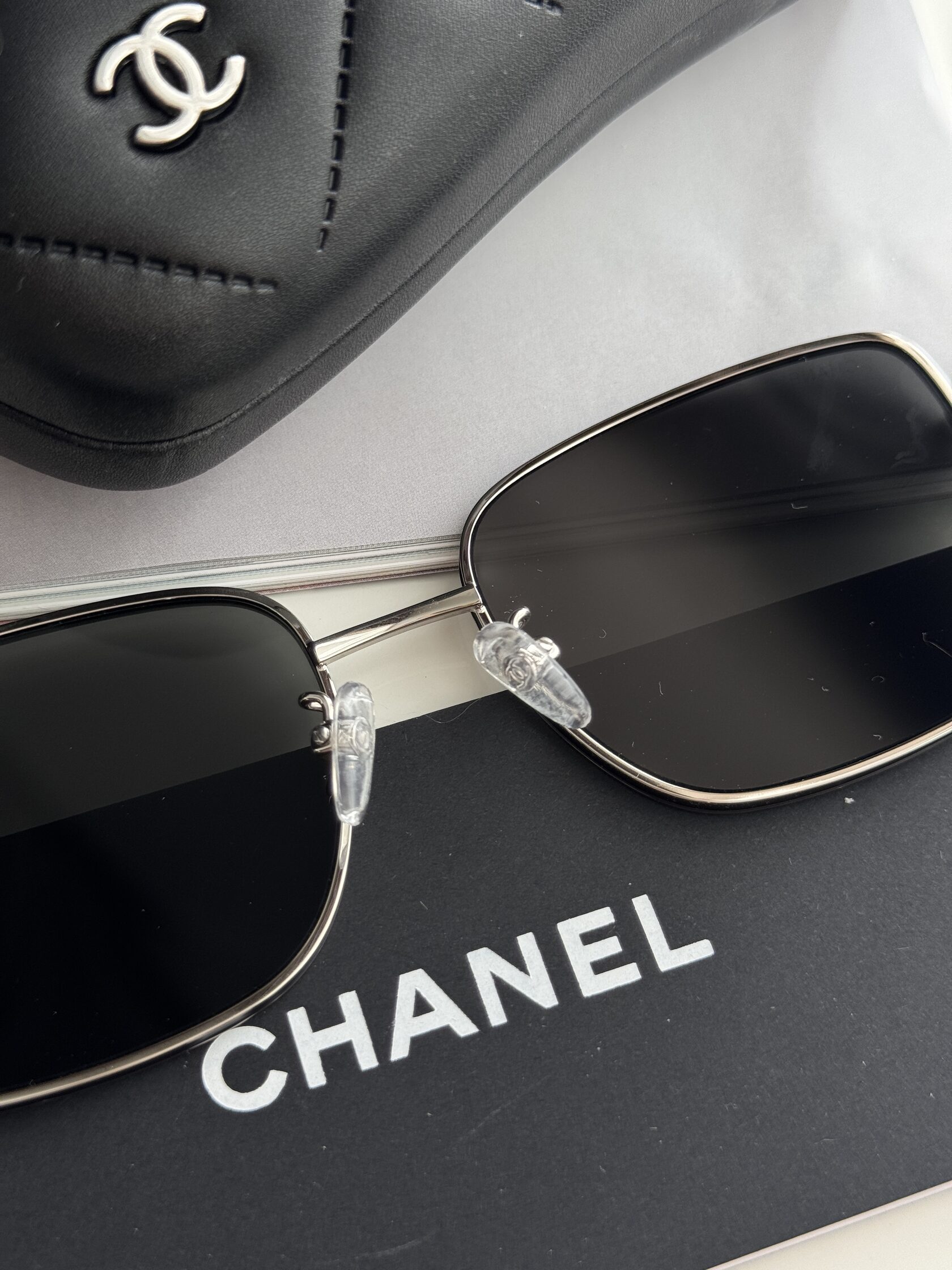 Chanel Black/Silver 2219 C.418 S - 6