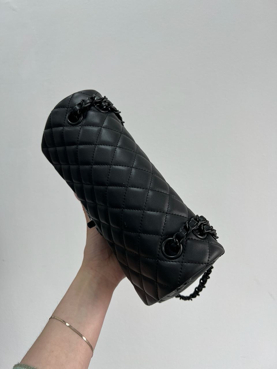 Chanel Classic 2.55 Medium Double Flap in Black - 6