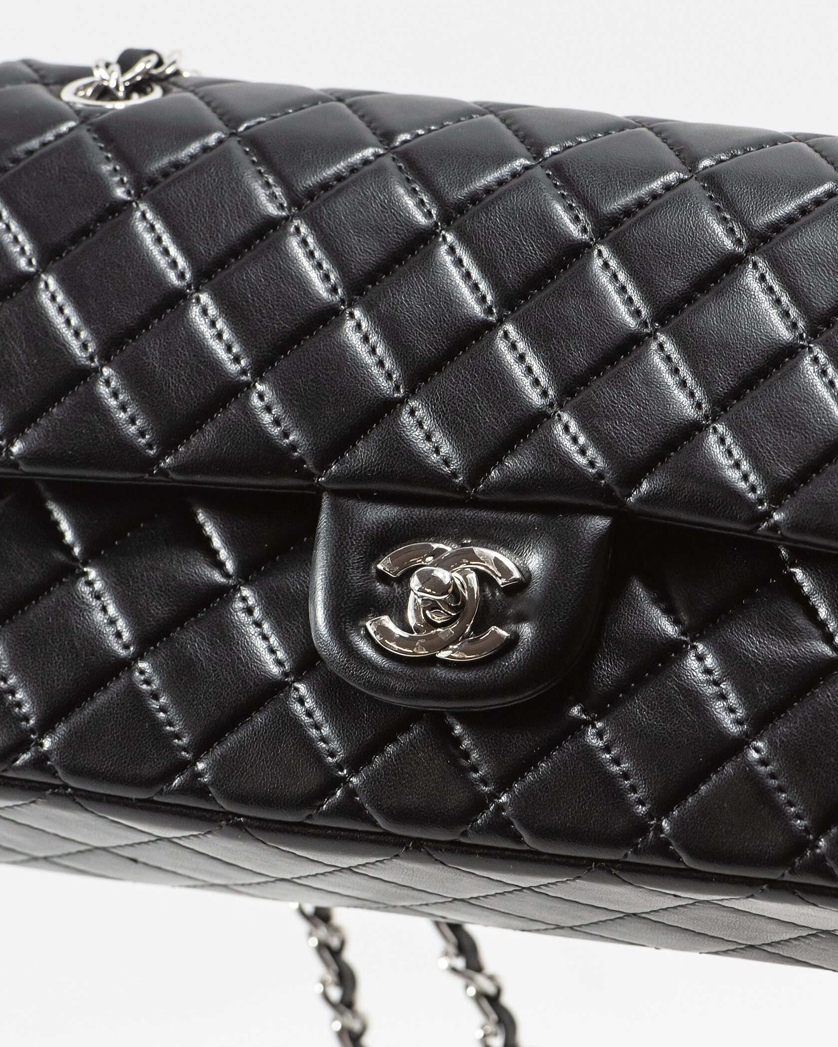 Chanel Classic 2.55 Medium Double Flap in Black/Silver - 9