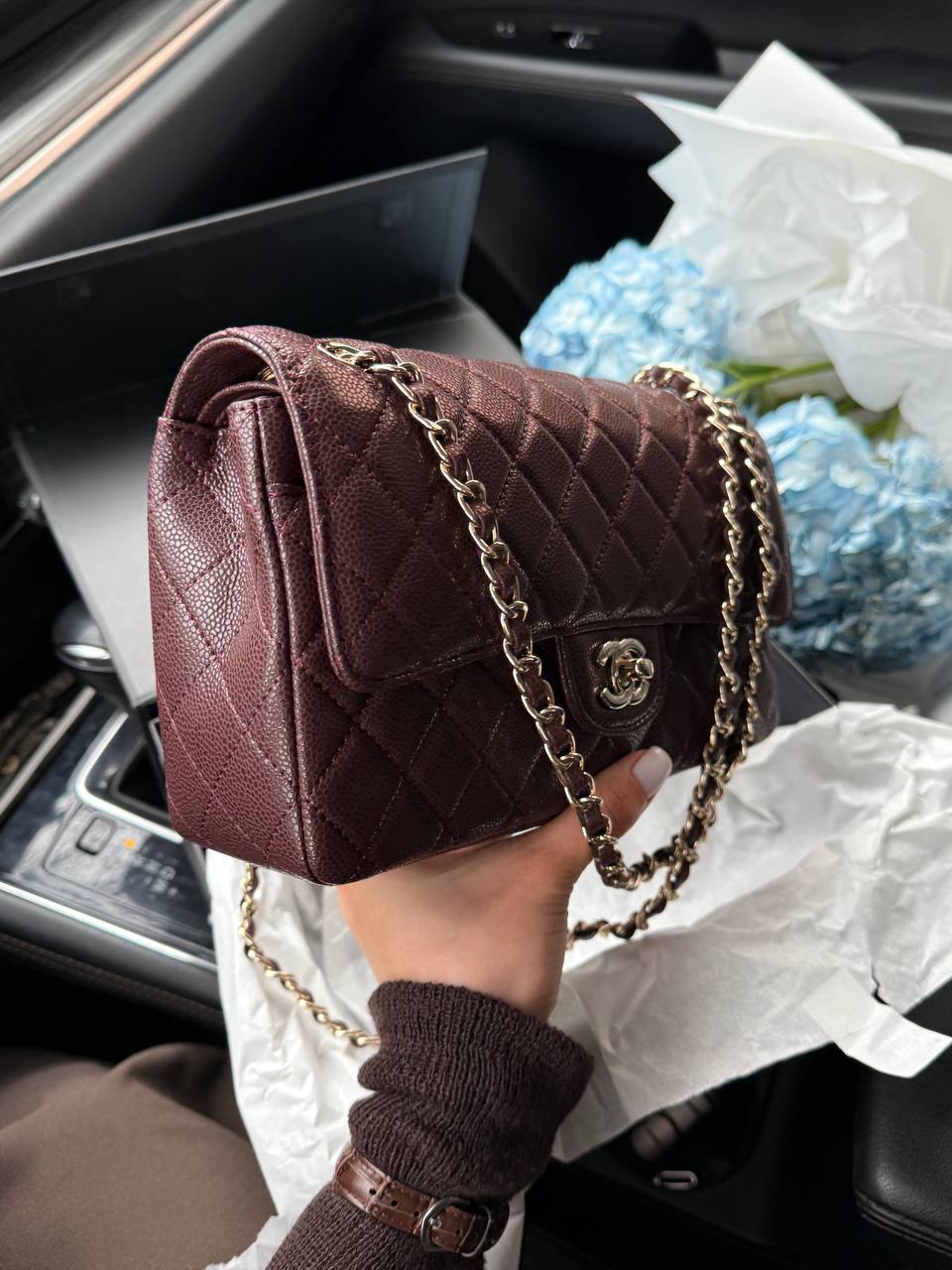 Chanel Classic 2.55 Medium Double Flap in Burgundy/Gold - 7