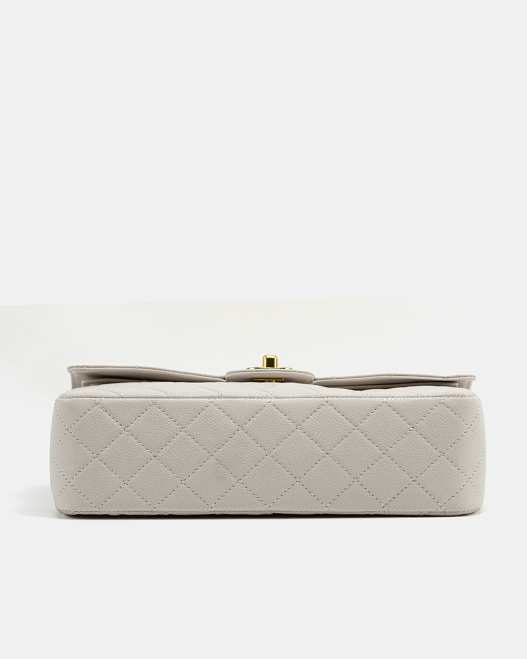 Chanel Classic 2.55 Medium Double Flap in White/Gold - 13