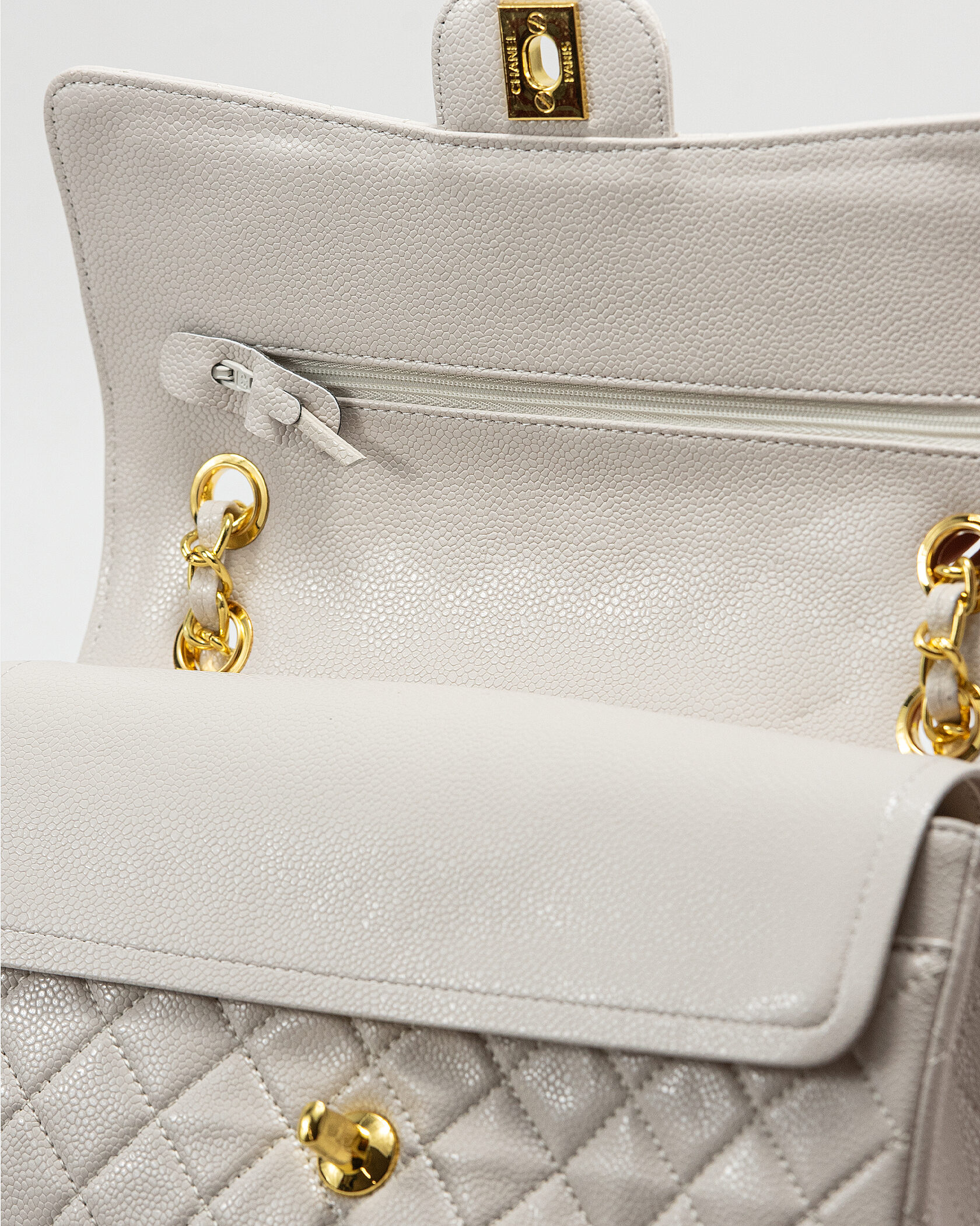 Chanel Classic 2.55 Medium Double Flap in White/Gold - 14