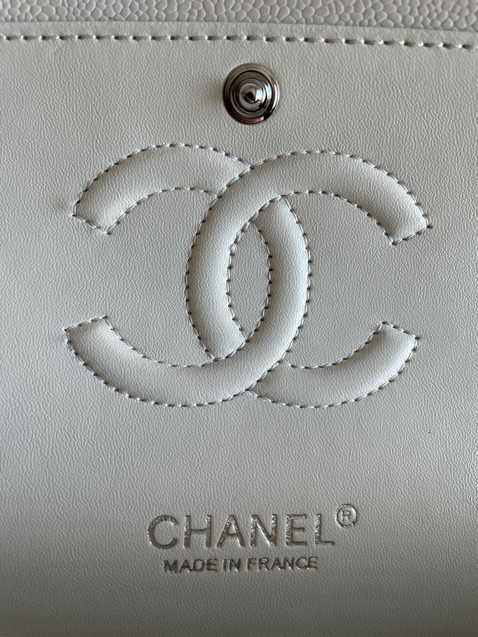 Chanel Classic 2.55 Medium Double Flap in White/Silver - 24