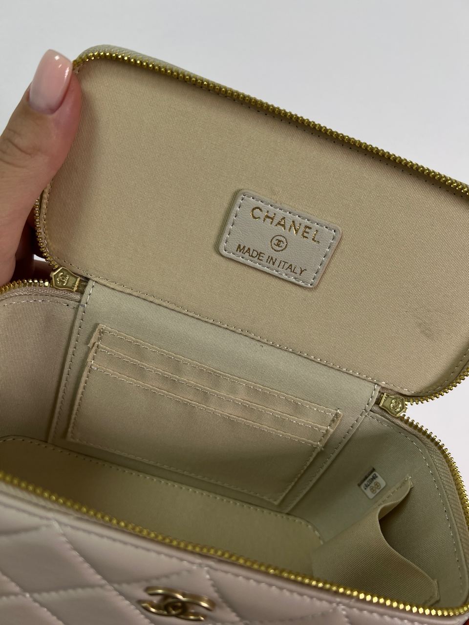 Chanel Classic Beige Lambskin Pearl Crush Vanity - 14