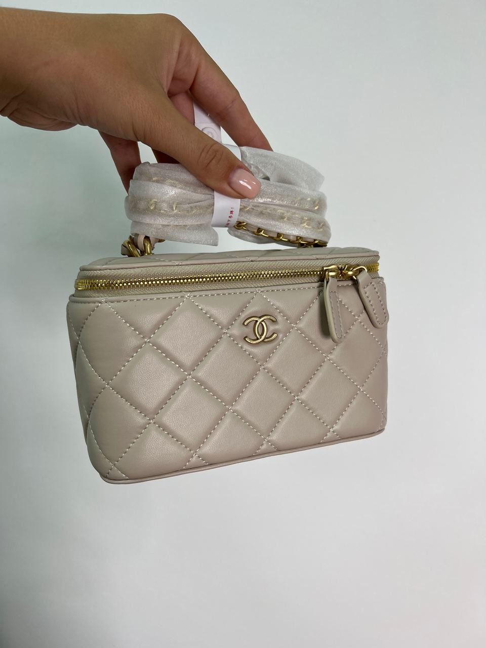 Chanel Classic Beige Lambskin Pearl Crush Vanity - 6