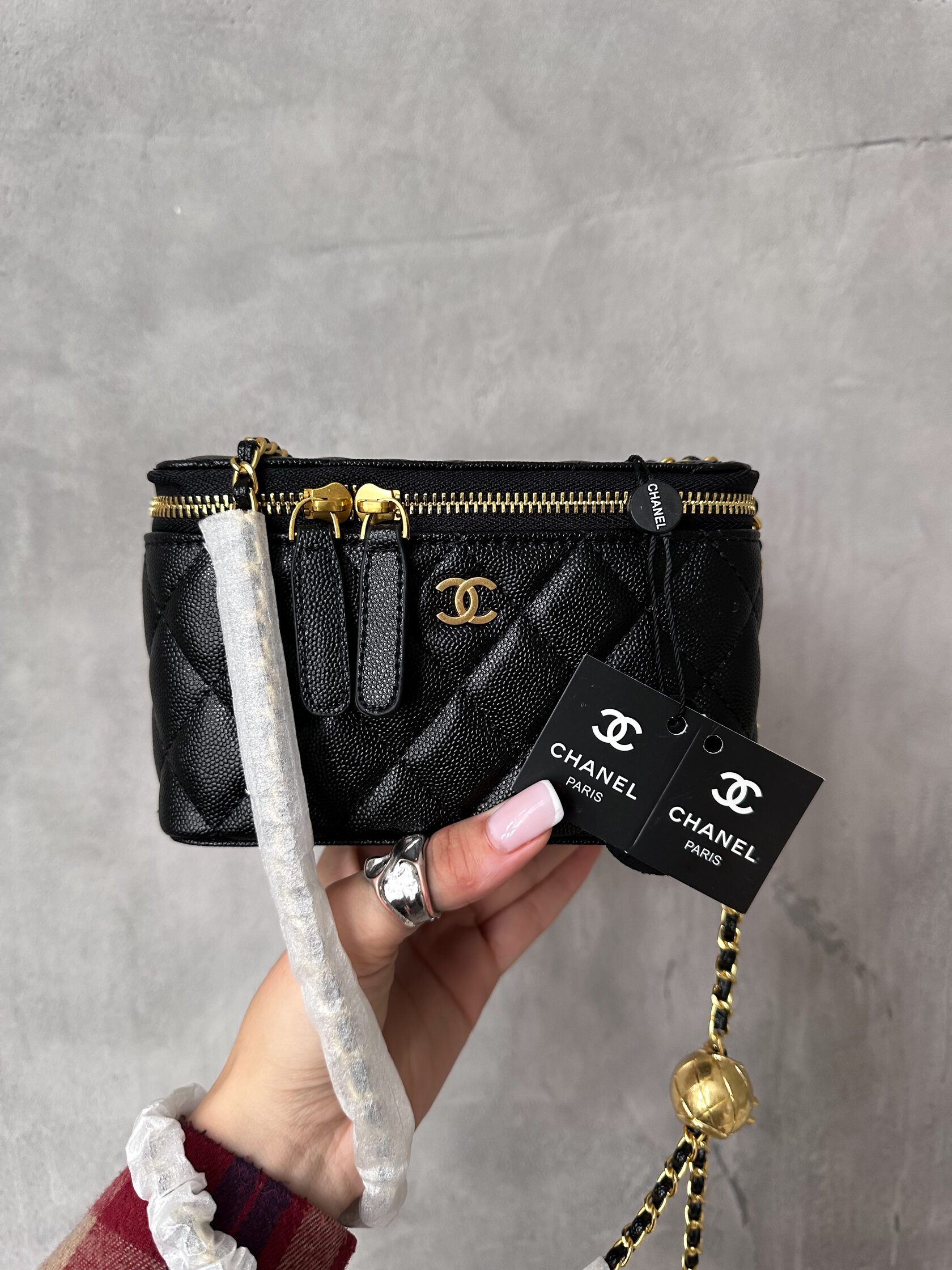 Chanel Classic Black Lambskin Pearl Crush Vanity Bag - 2