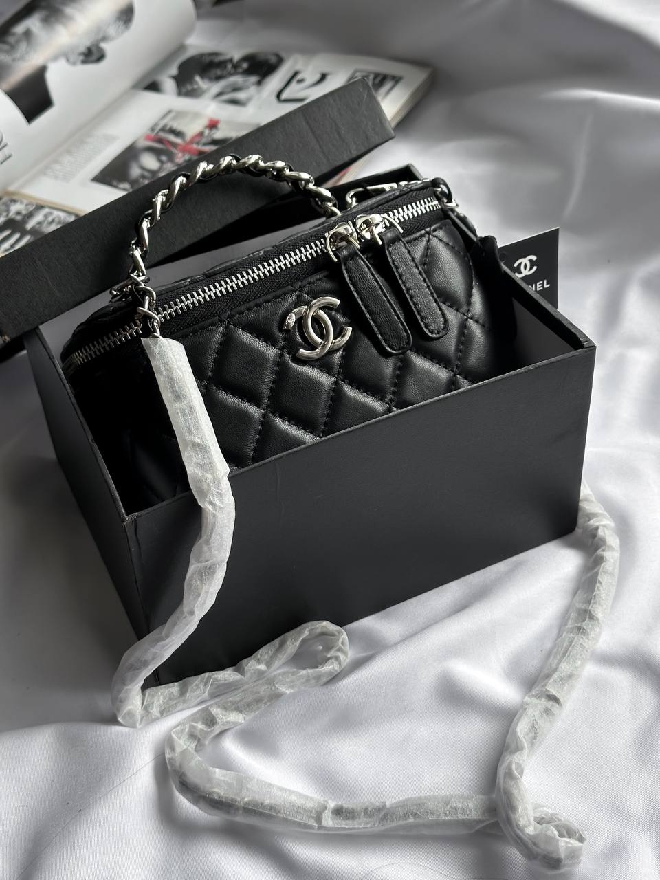 Chanel Classic Black Lambskin Pearl Crush Vanity Bag Silver - 3