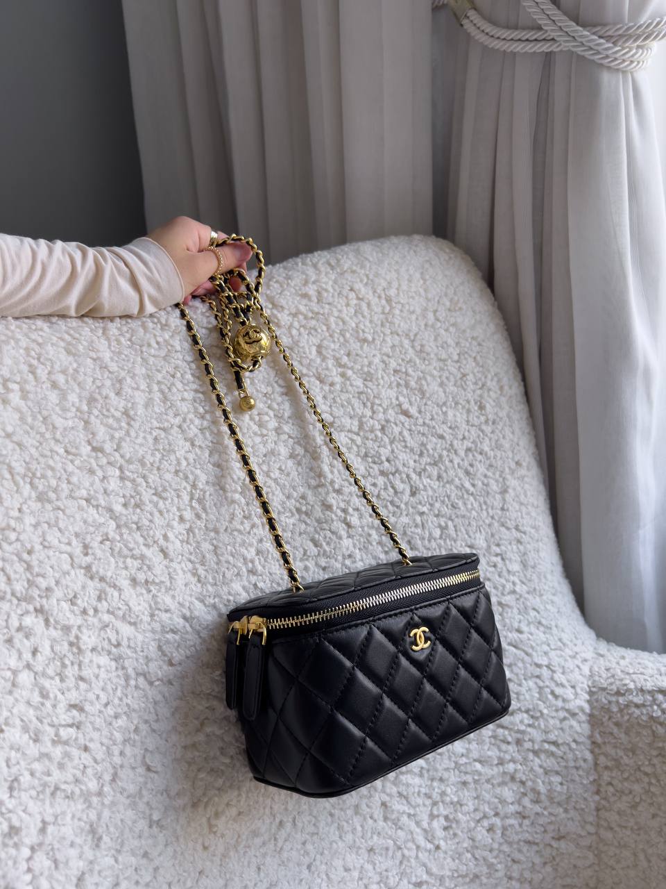 Chanel Classic Black Lambskin Pearl Crush Vanity - 5