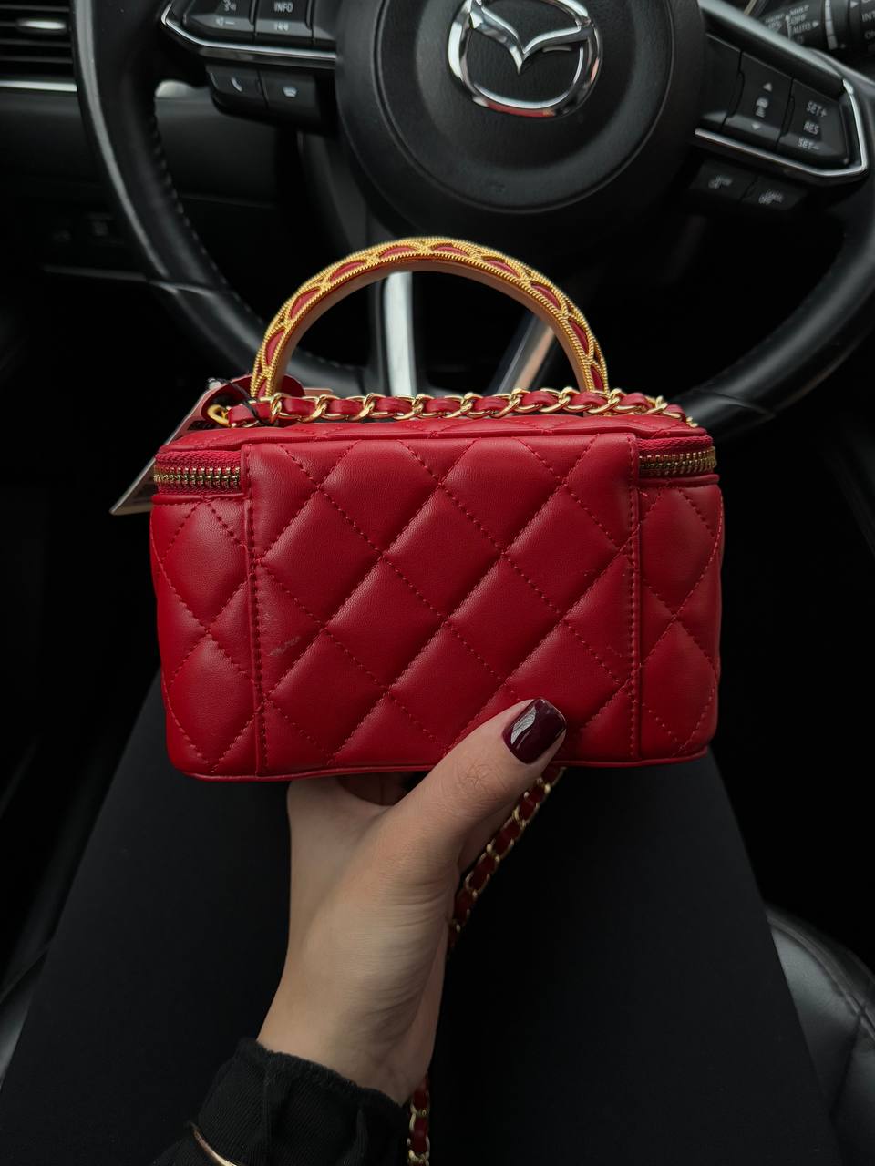 Chanel Classic Burgundy Lambskin Pearl Crush Vanity Bag Gold - 5