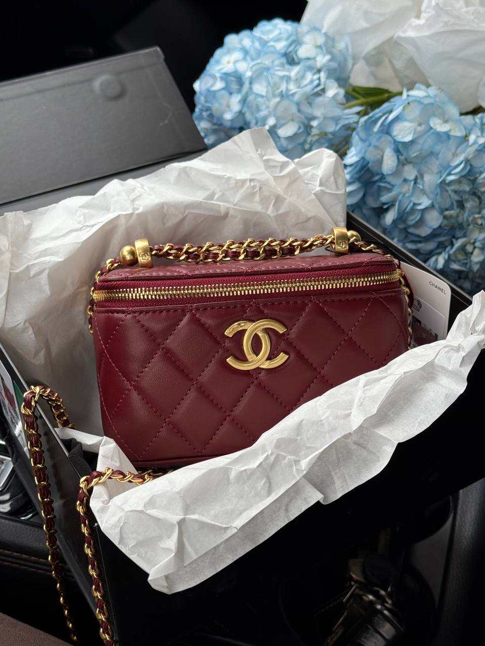 Chanel Classic Burgundy Lambskin Pearl Crush Vanity Bag Gold - 2