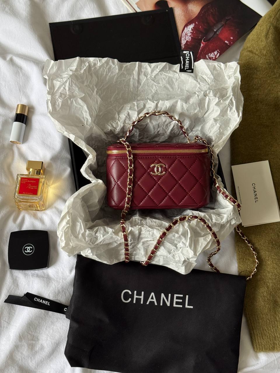 Chanel Classic Burgundy Lambskin Pearl Crush Vanity Bag Gold - 2