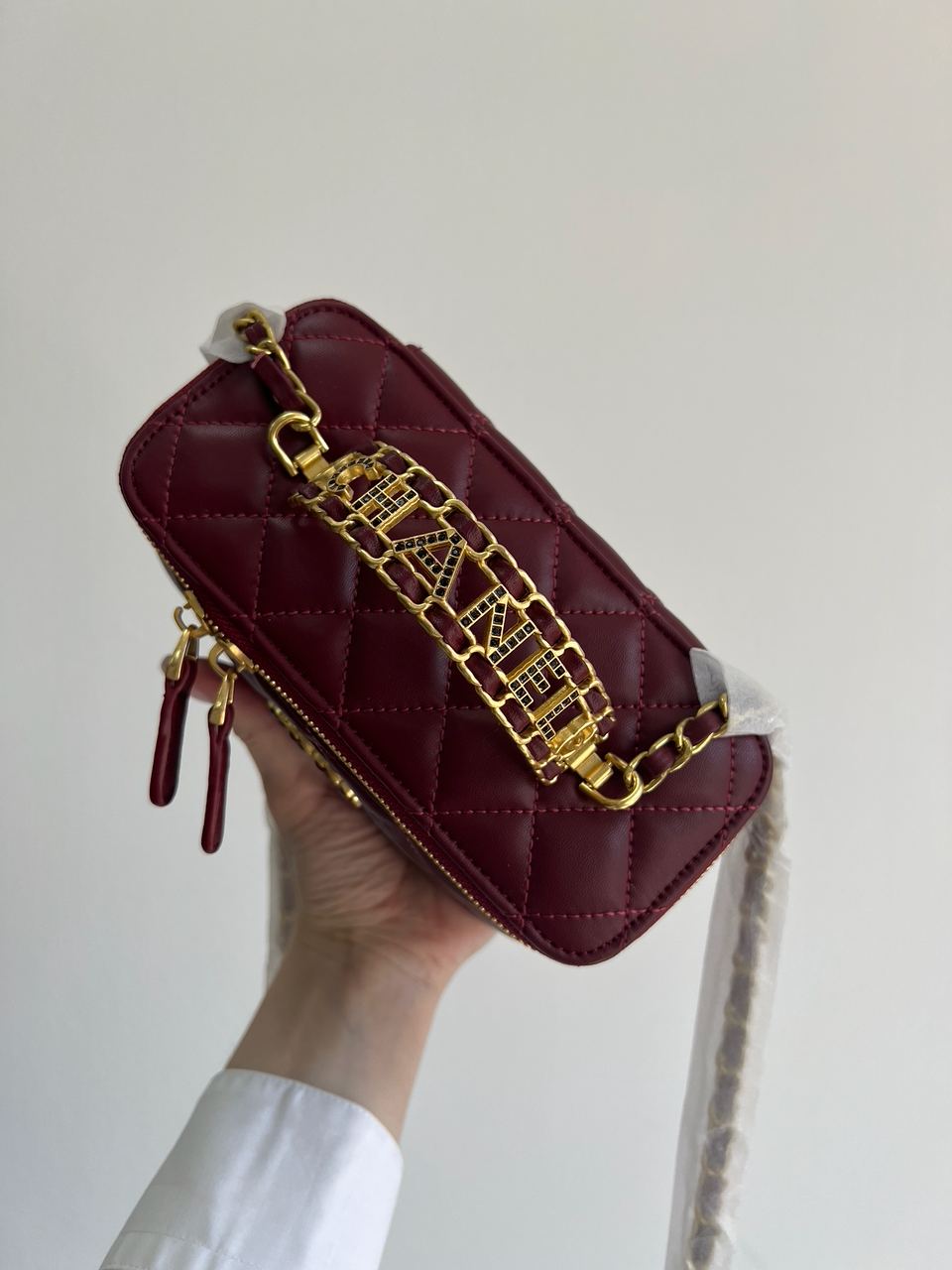 Chanel Classic Burgundy Lambskin Pearl Crush Vanity Bag Gold - 7