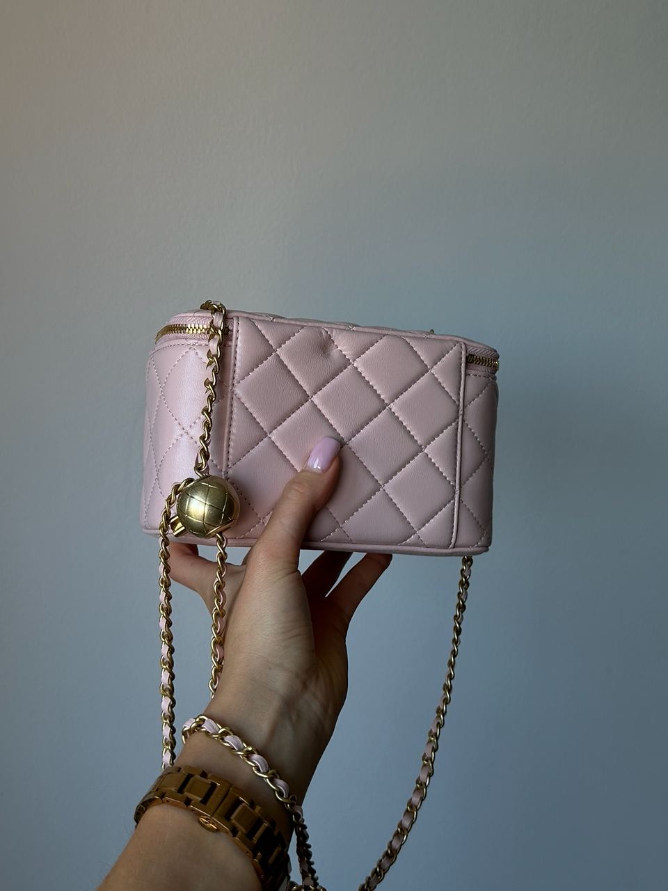 Chanel Classic Powder Lambskin Pearl Crush Vanity Bag Gold - 6