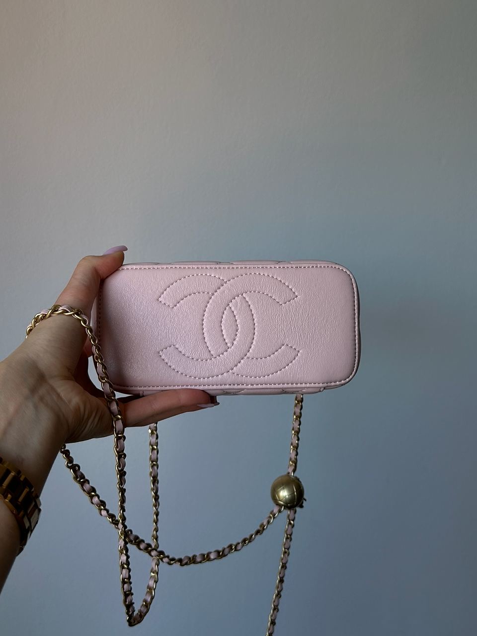 Chanel Classic Powder Lambskin Pearl Crush Vanity Bag Gold - 9