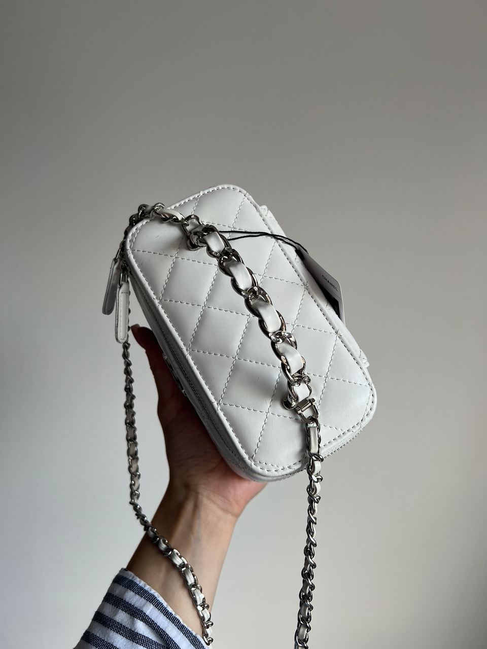 Chanel Classic White Lambskin Pearl Crush Vanity Bag Silver - 7