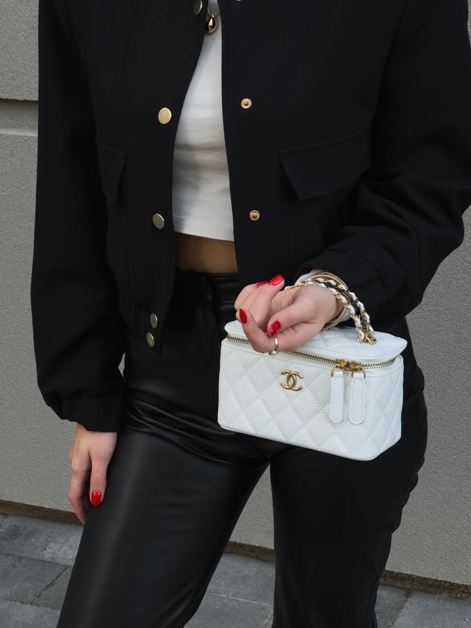 Chanel Classic White Lambskin Pearl Crush Vanity - 4