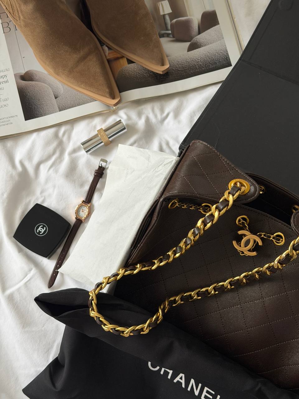 Chanel Handbag in Grained Calfskin Brown/Gold - 4