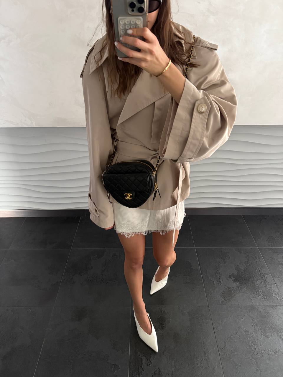 Chanel Heart Chain Clutch Bag Black - 2