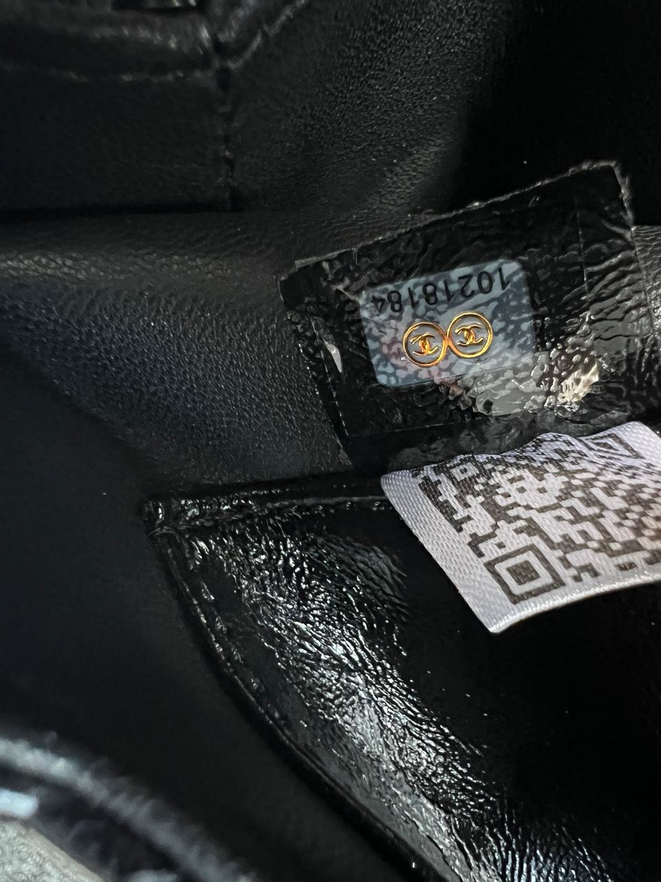 Chanel Kelly Bag Shiny Aged Calfskin Black &amp; Gold Hardware - 10