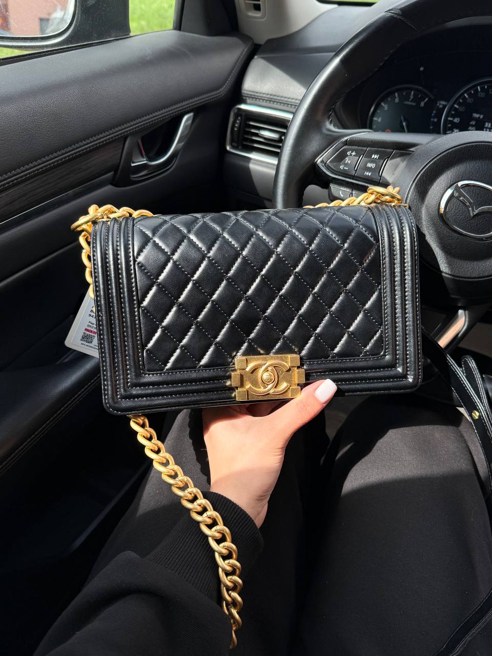 Chanel Medium Boy Black/Gold Caviar RHW Smooth Skin - 4